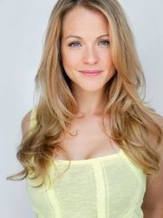 Amanda Clayton nude .